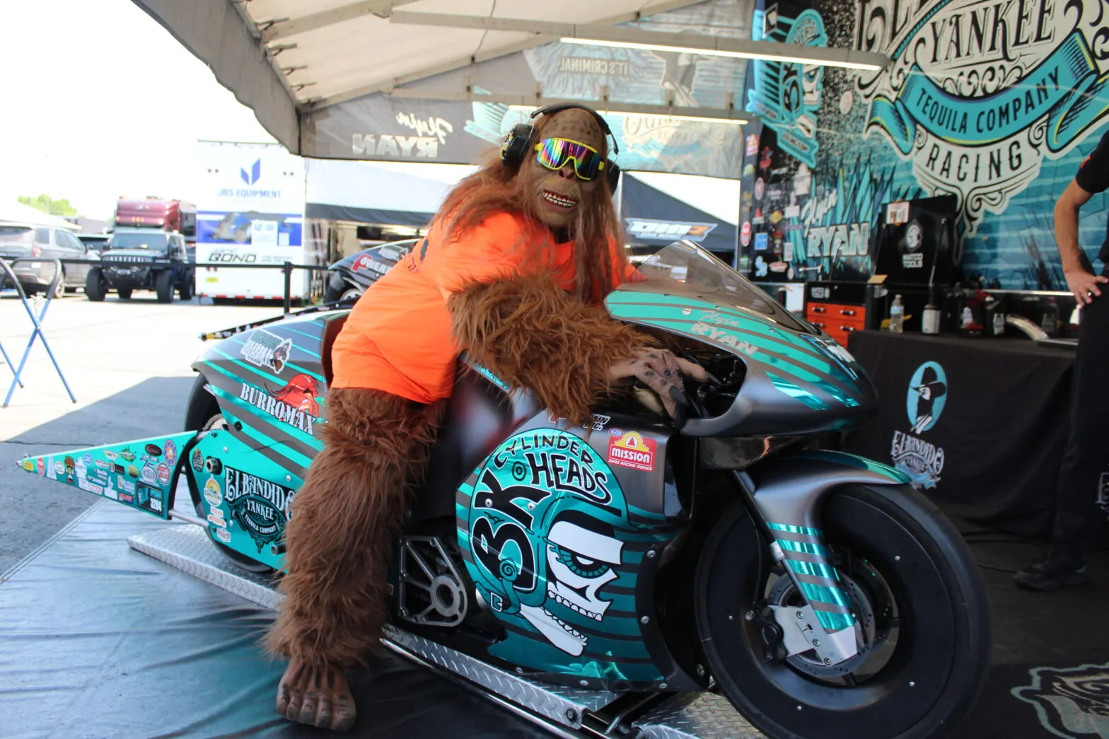 Featured image for post: Bigfoot Forestry Takes on the NHRA 4-Wide Nationals at zMAX Dragway! 🏁🔥